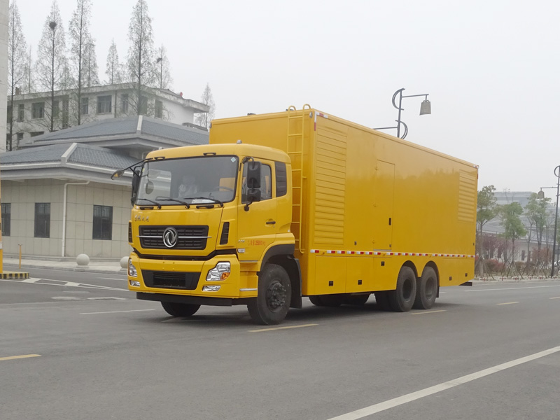 東風(fēng)天龍后八輪電源車500-800kW