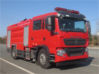 豪沃8噸泡沫消防車